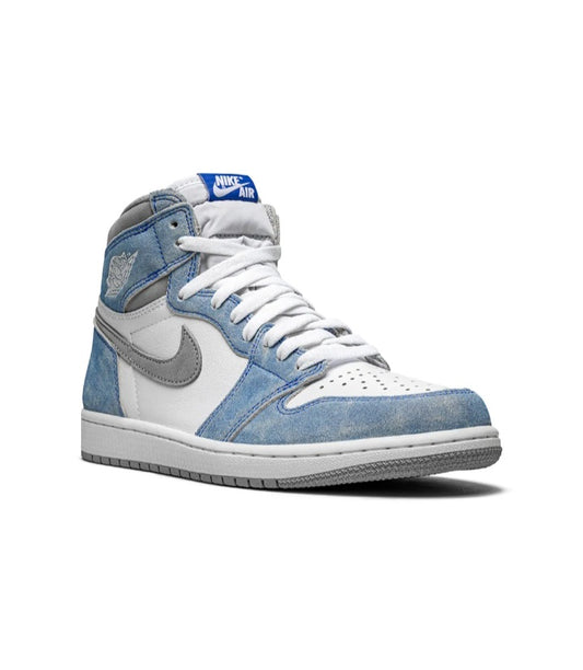 Air Jordan 1 MID Sneaker